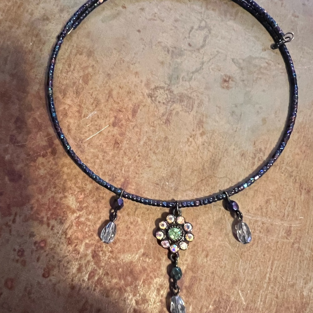 Sparkling Multi-Faceted Beaded Choker Necklace